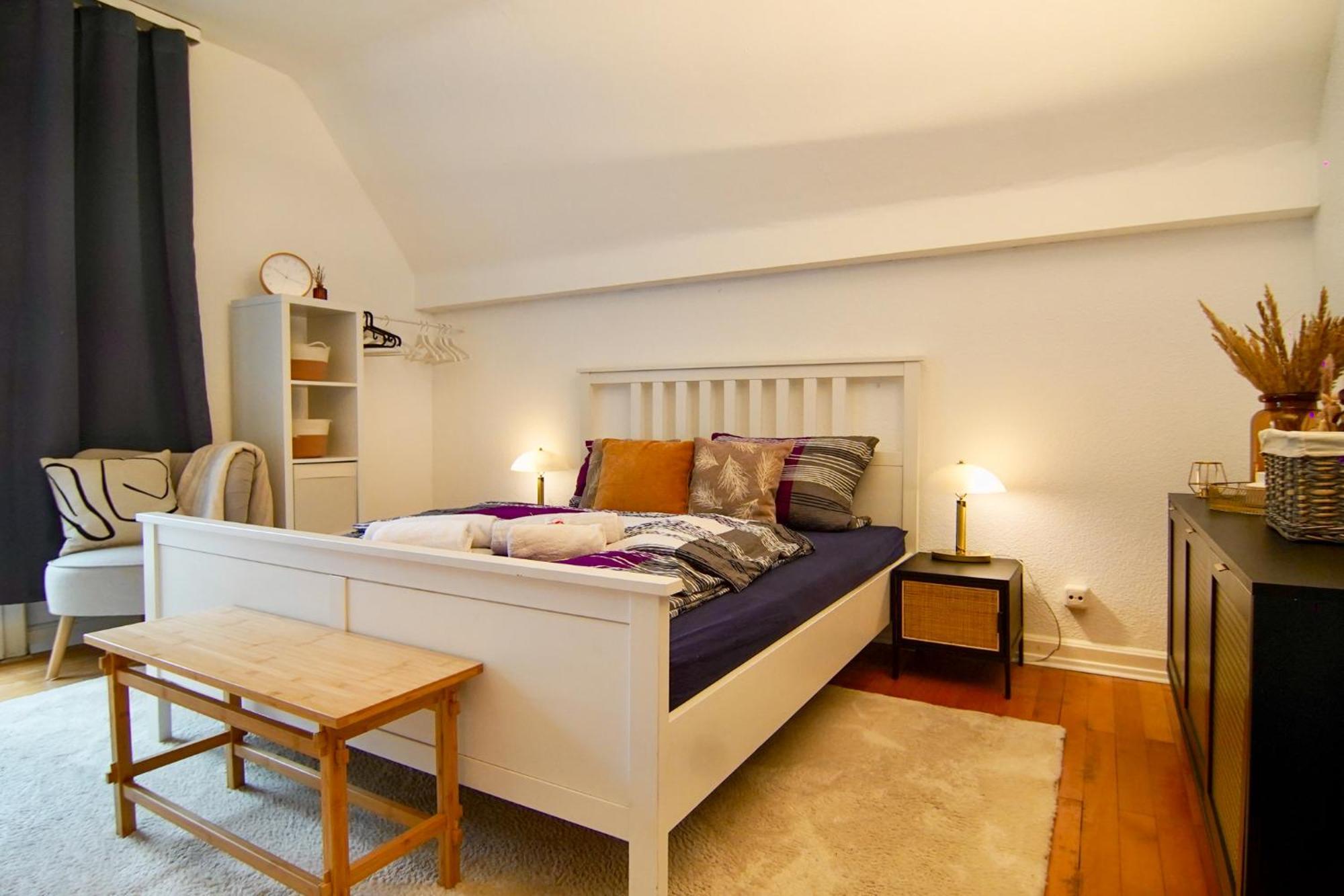 Apartment Mit Balkon Am Bergpark Касел Екстериор снимка